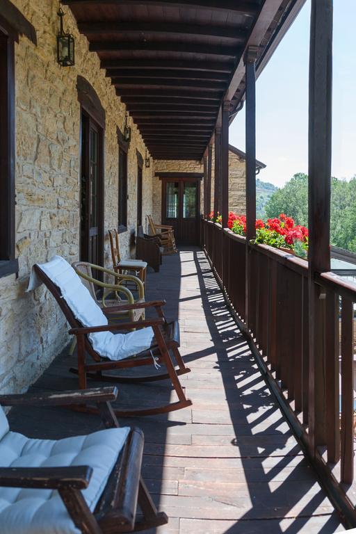 Paraiso Del Bierzo Las Herrerias Exterior photo